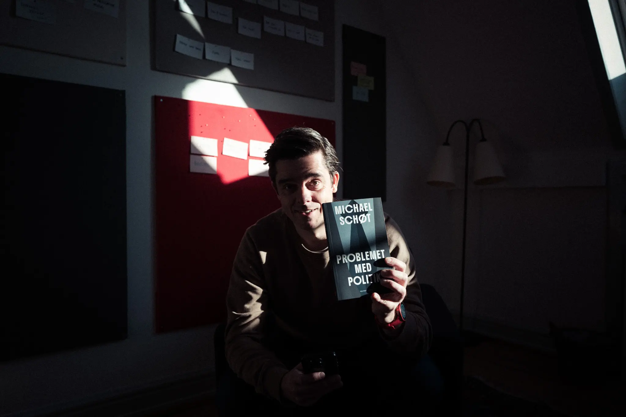 Problemet med Politik — bogbillede 2